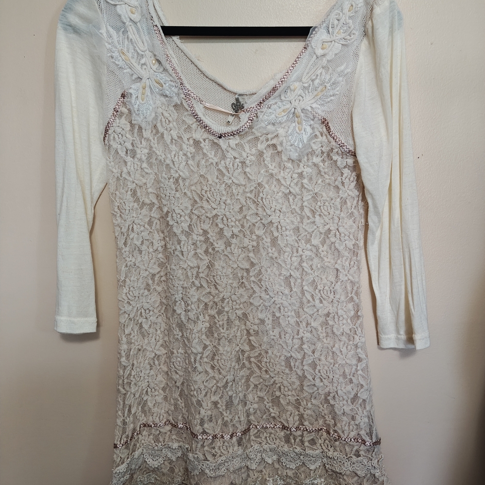 BKE Cream Lace Trim Long Sleeve Blouse